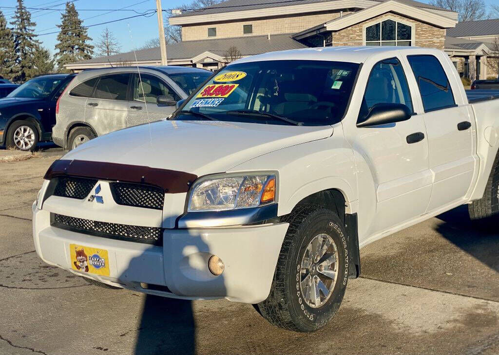 Mitsubishi Raider