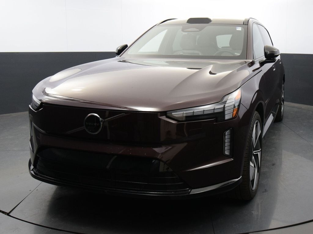 2025 VOLVO EX90