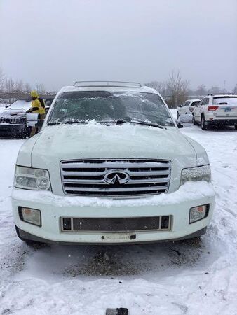 Infiniti QX56