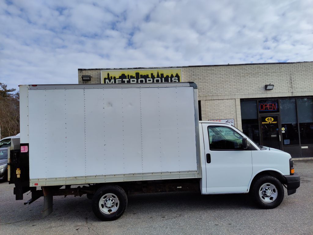 2017 CHEVROLET Express