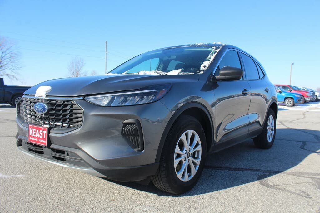 2023 FORD Escape