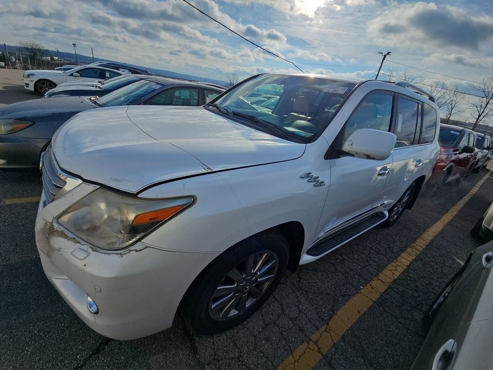 Lexus LX
