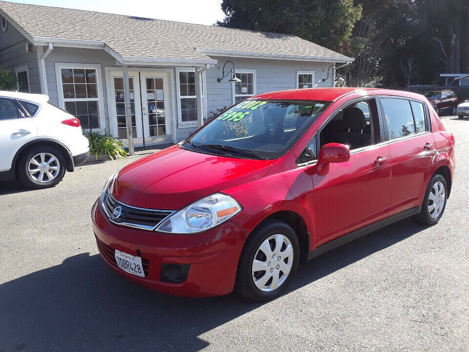 2012 NISSAN Versa