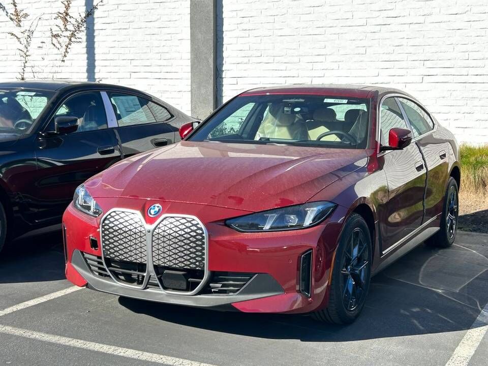 2025 BMW i4