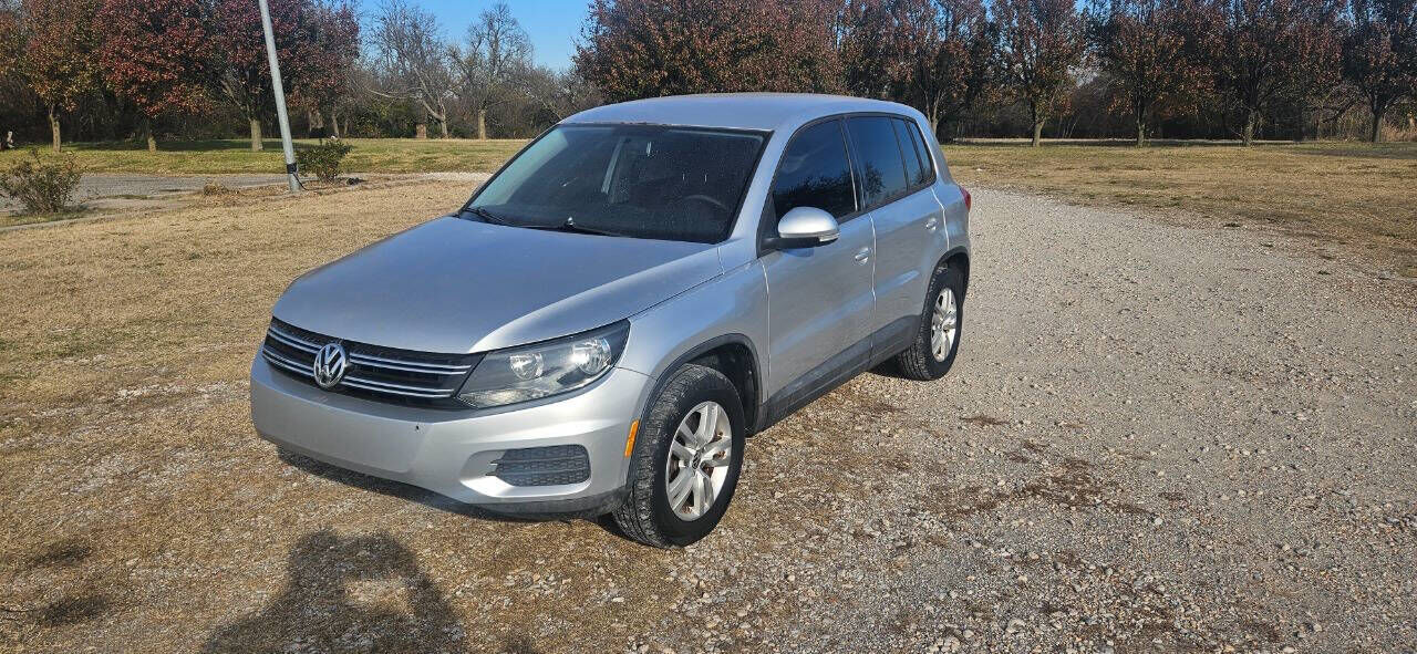 2012 VOLKSWAGEN Tiguan