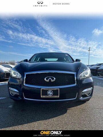 Infiniti Q70L