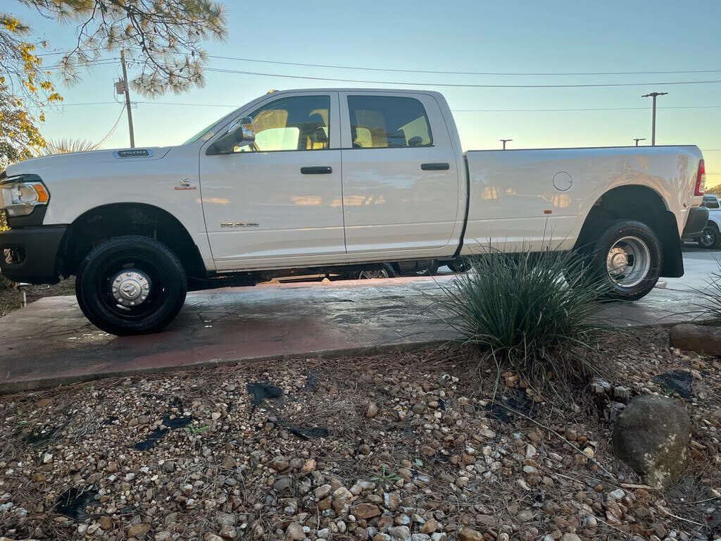 2022 RAM 3500