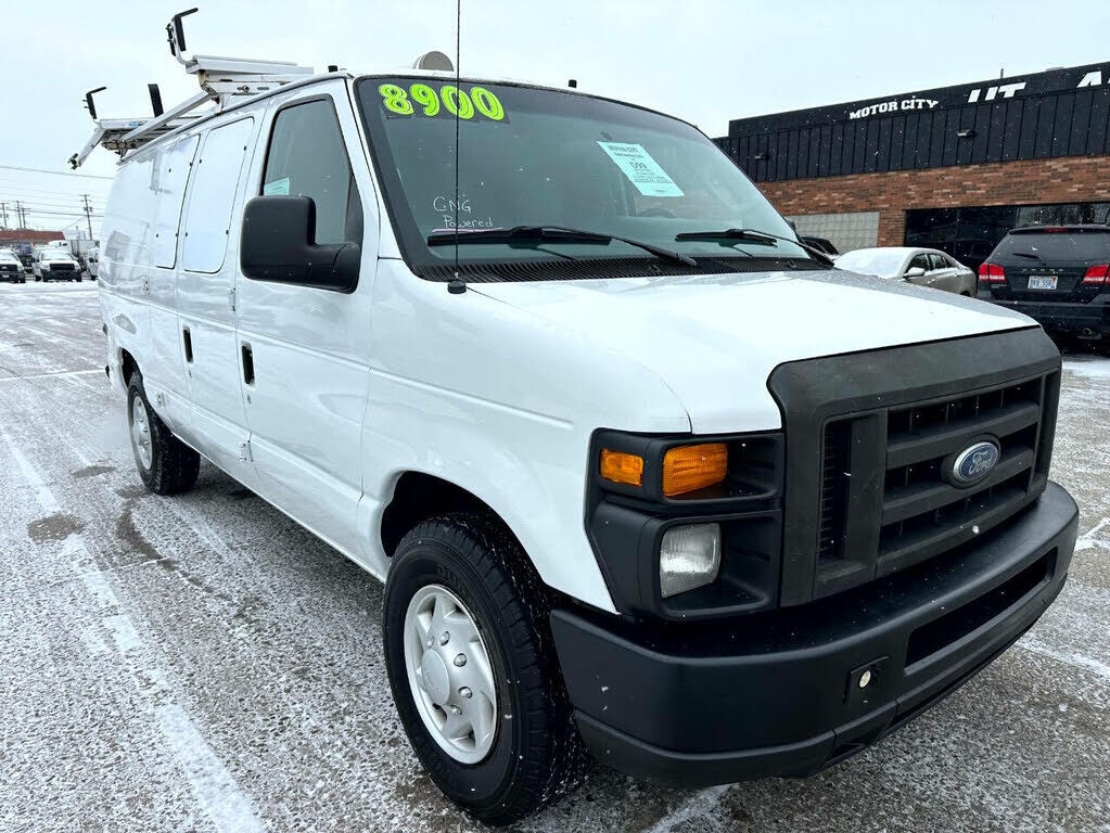 2010 FORD E-250