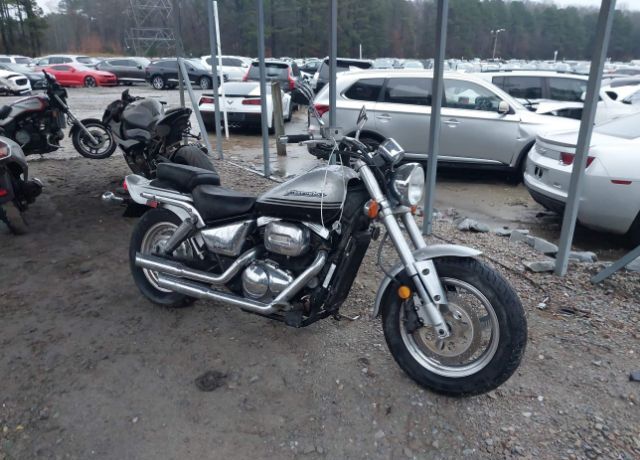 Suzuki VZ800K