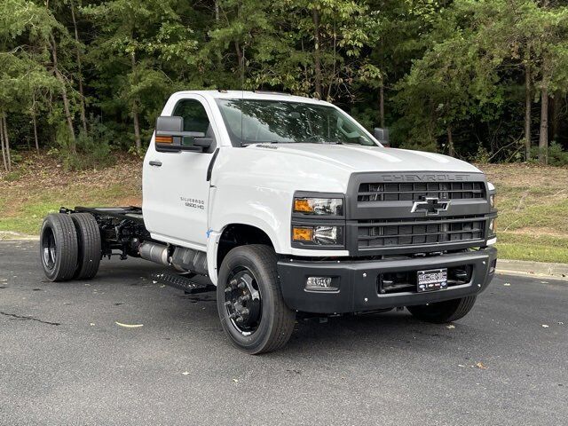 2024 GMC Silverado Medium Duty