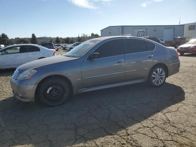 Infiniti M35
