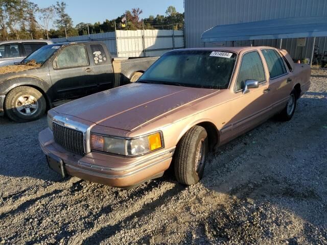 Lincoln Town Car