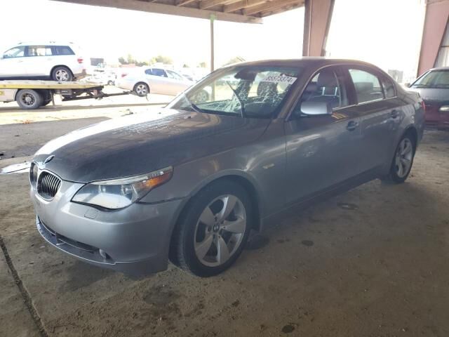 BMW 525i