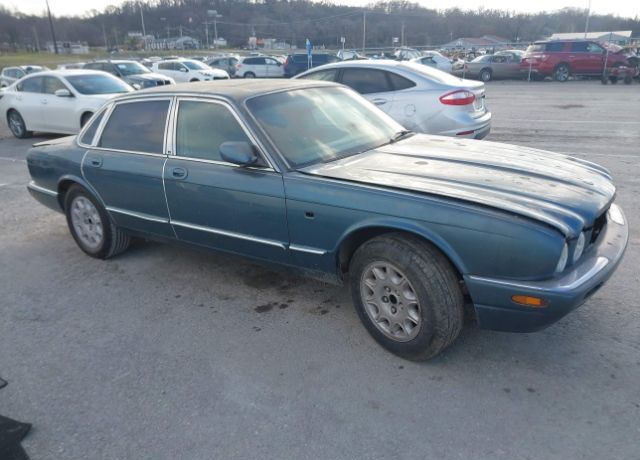 Jaguar XJ8
