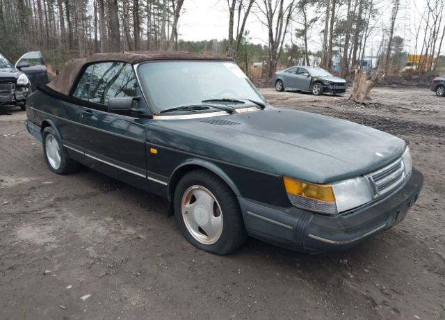 Saab 900