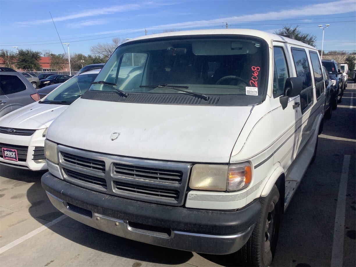 Dodge Ram Van