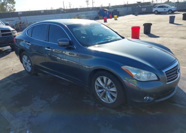 Infiniti M56