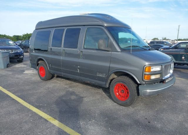 GMC Savana