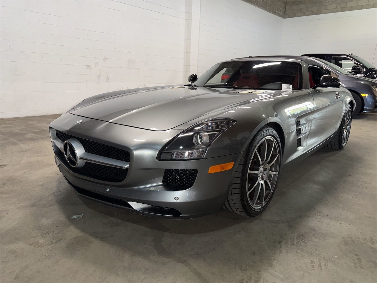 Mercedes-Benz SLS-Class