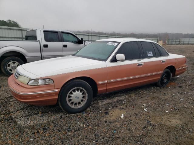 Ford Crown Victoria