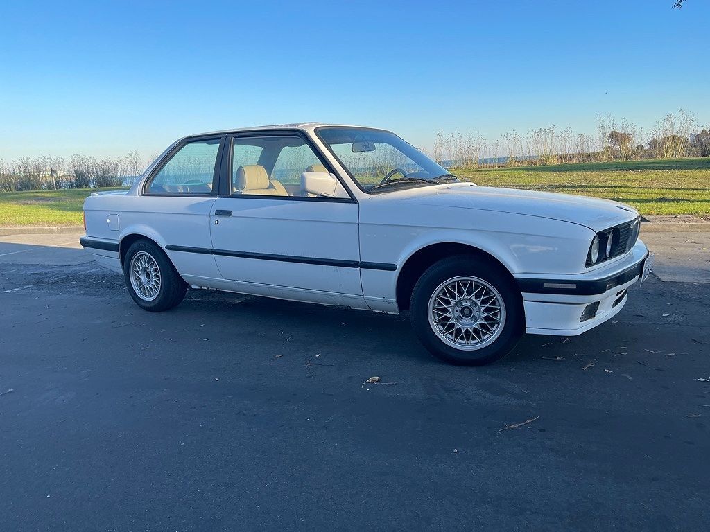 BMW 318iS