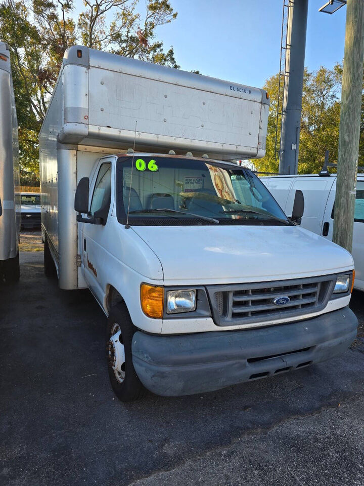 2006 FORD E-450