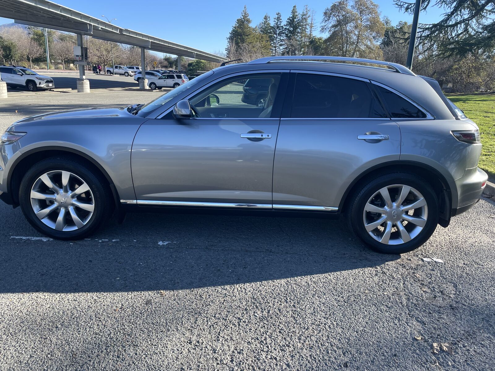 Infiniti FX45