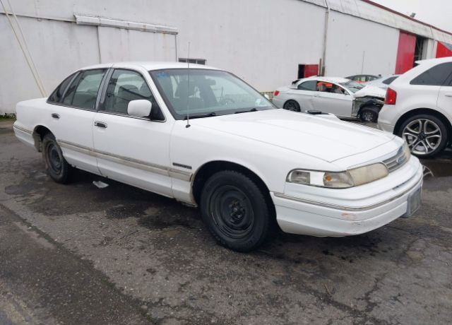Ford Crown Victoria