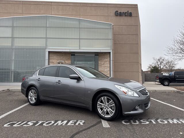 Infiniti Q40