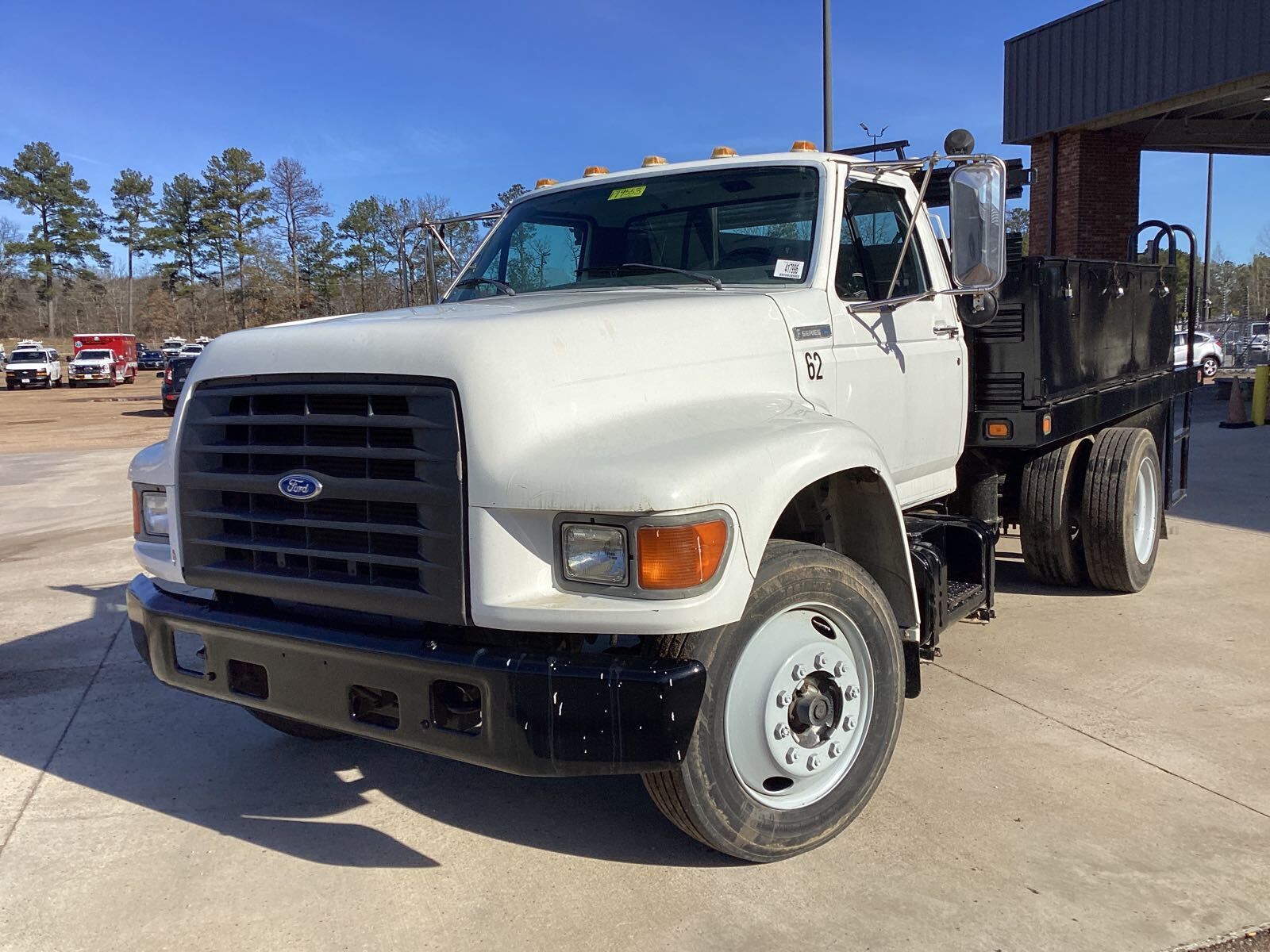 Ford F-800