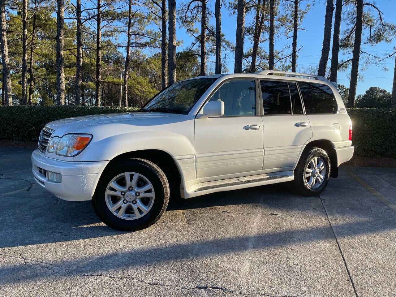 Lexus LX