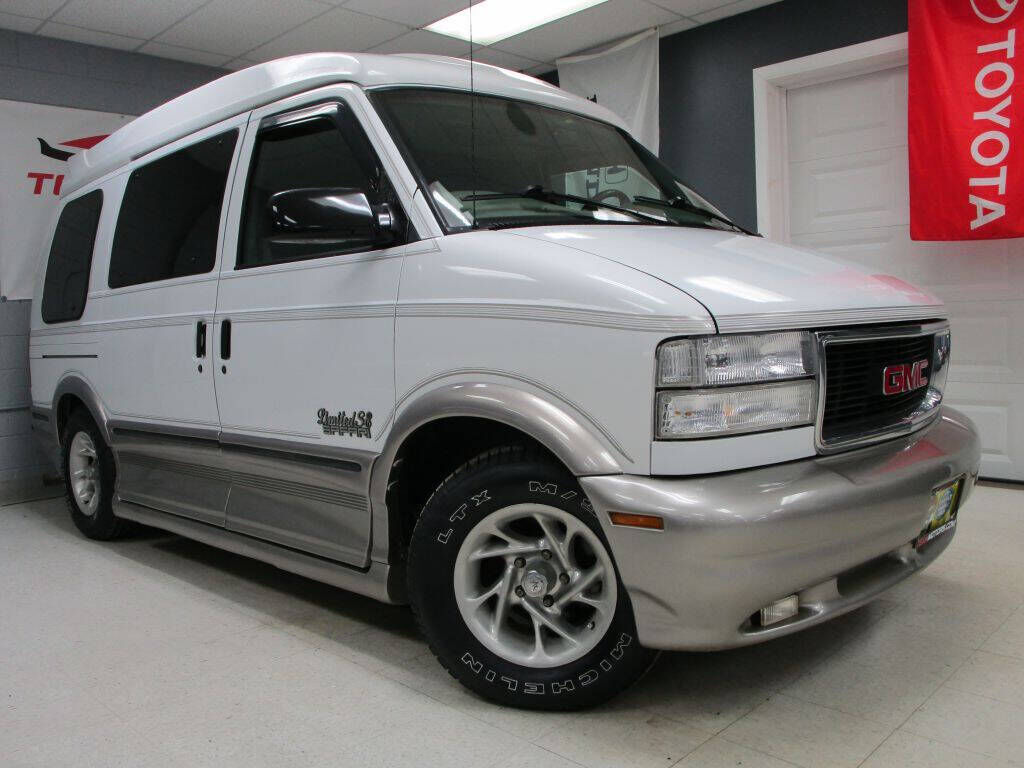 GMC Safari