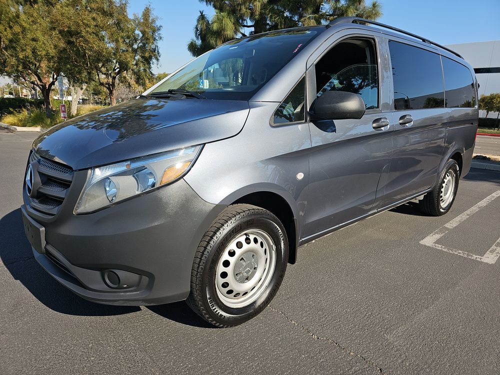 Mercedes-Benz METRIS
