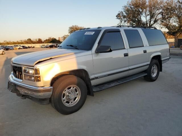 GMC Suburban