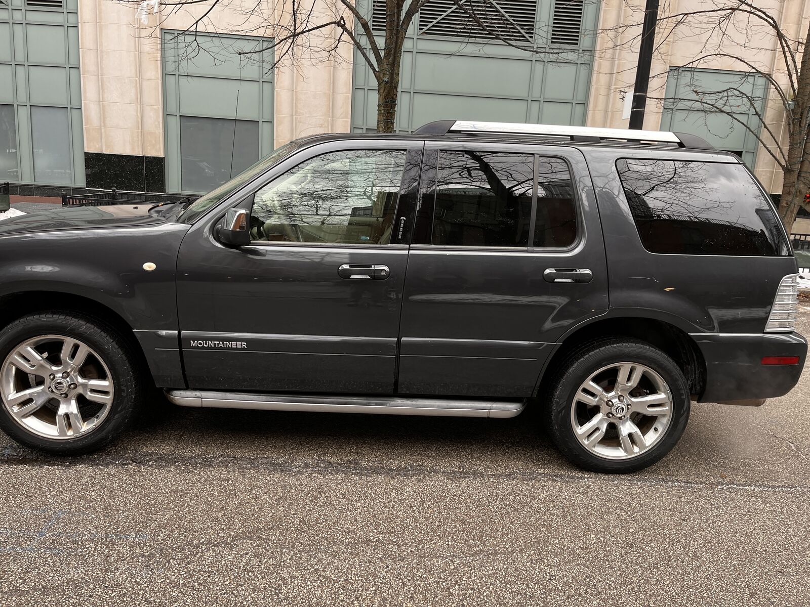 Mercury Mountaineer