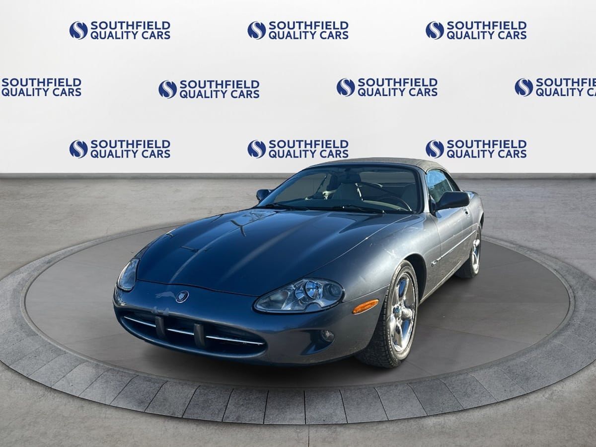 Jaguar XK8