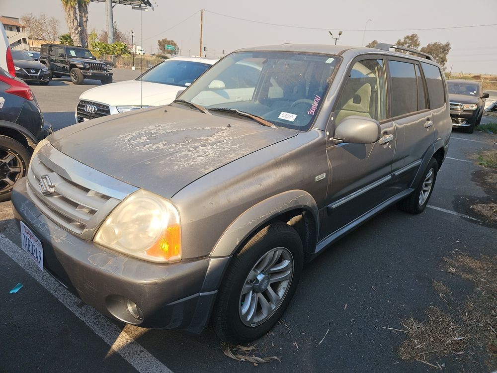 Suzuki XL7