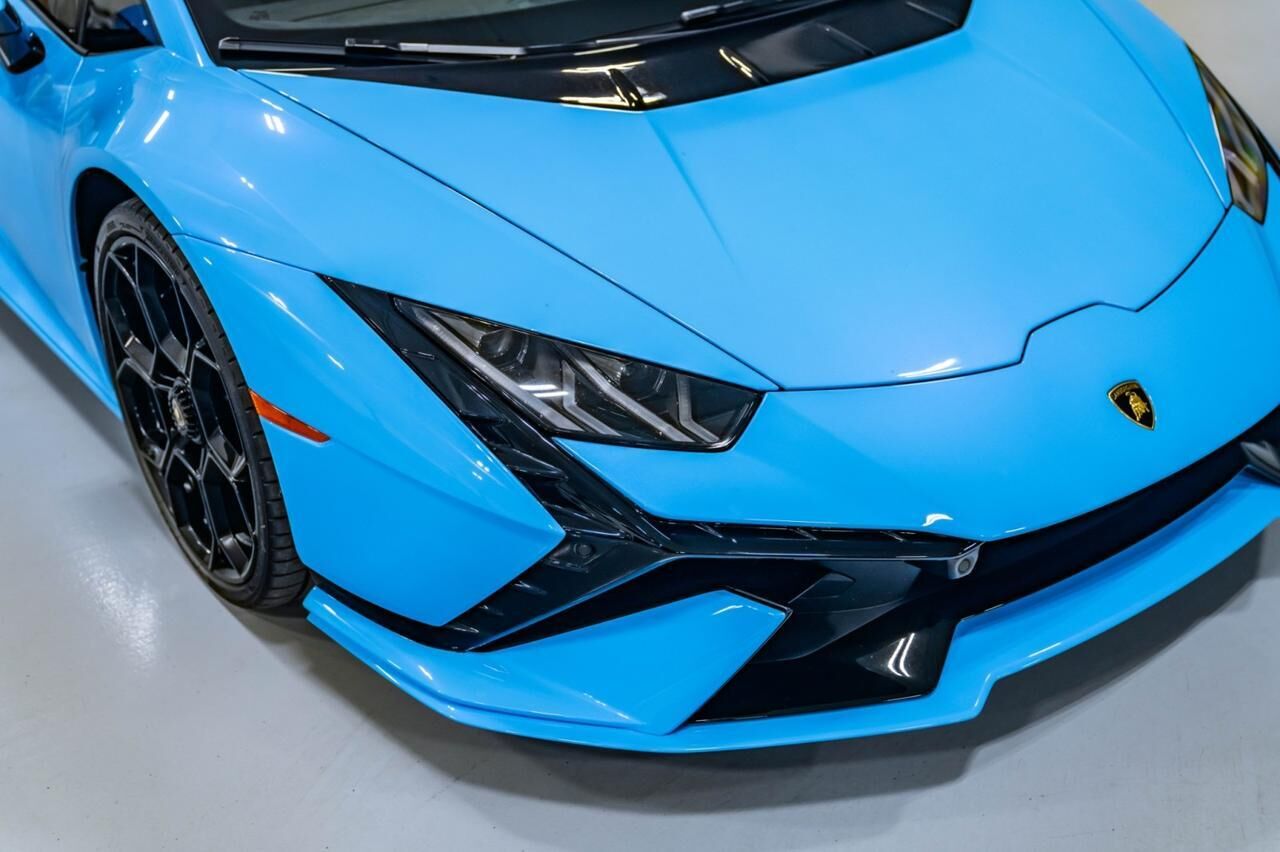 LAMBORGHINI