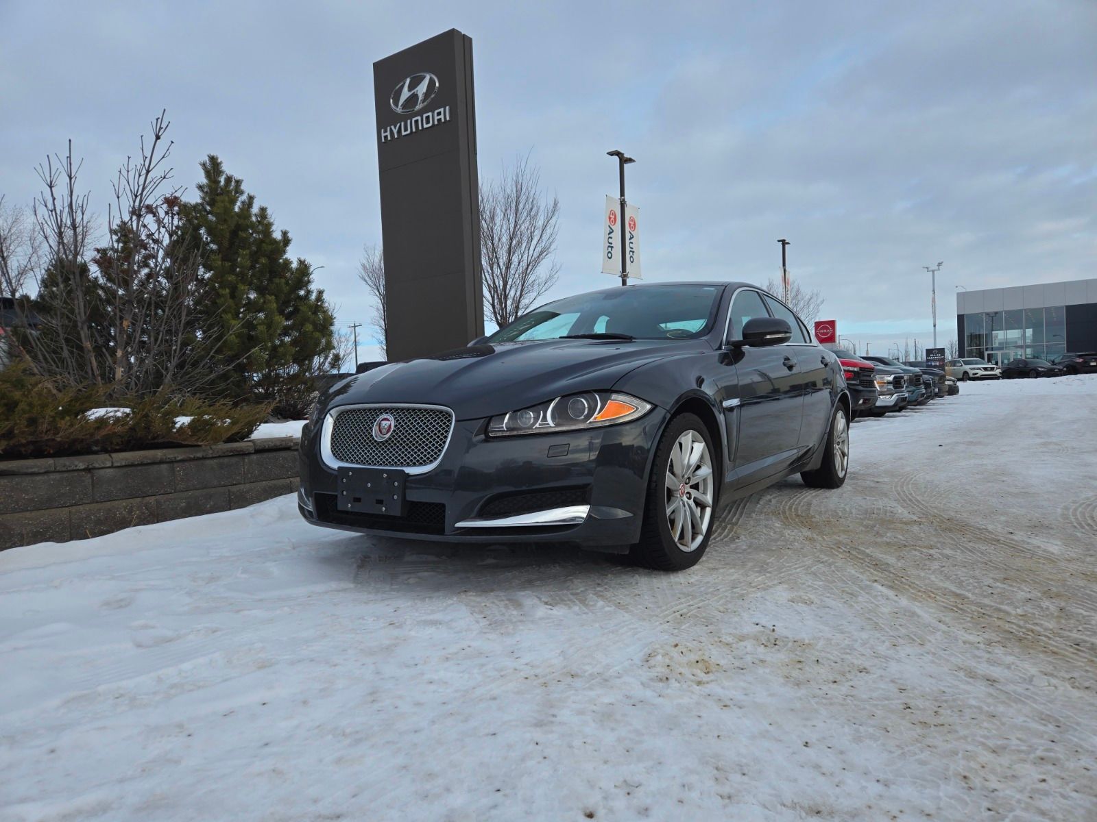 Jaguar XF
