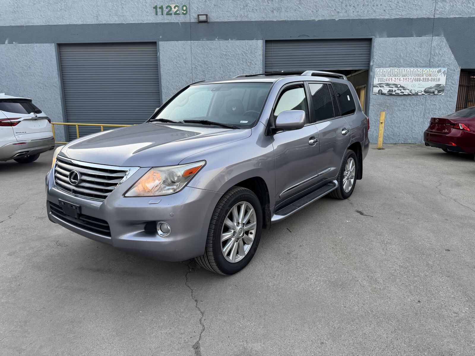 Lexus LX