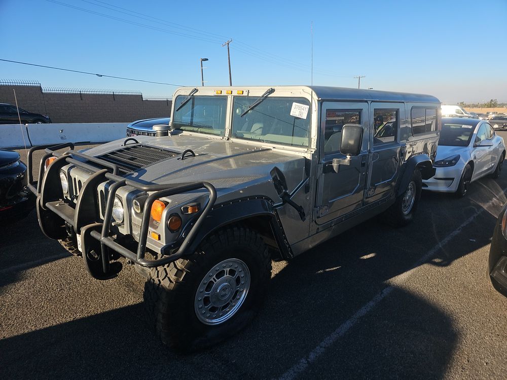 HUMMER H1