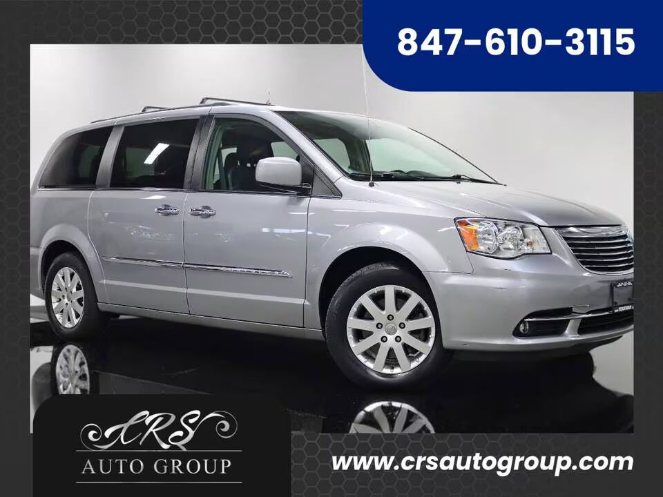 2016 CHRYSLER Town and Country