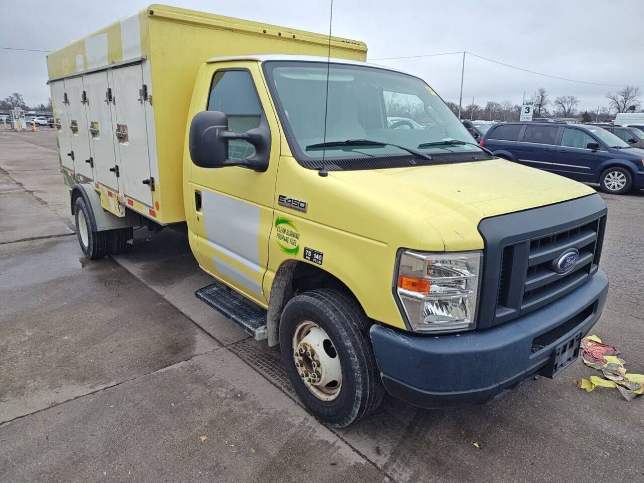 2018 FORD E-450