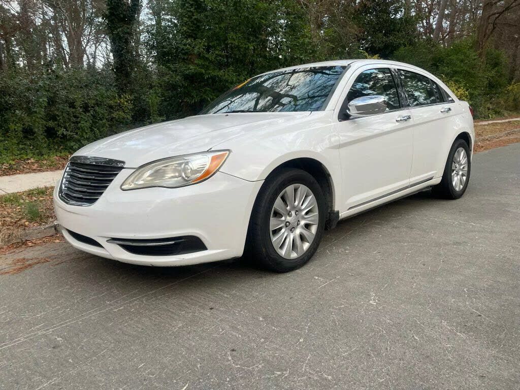 2014 CHRYSLER 200