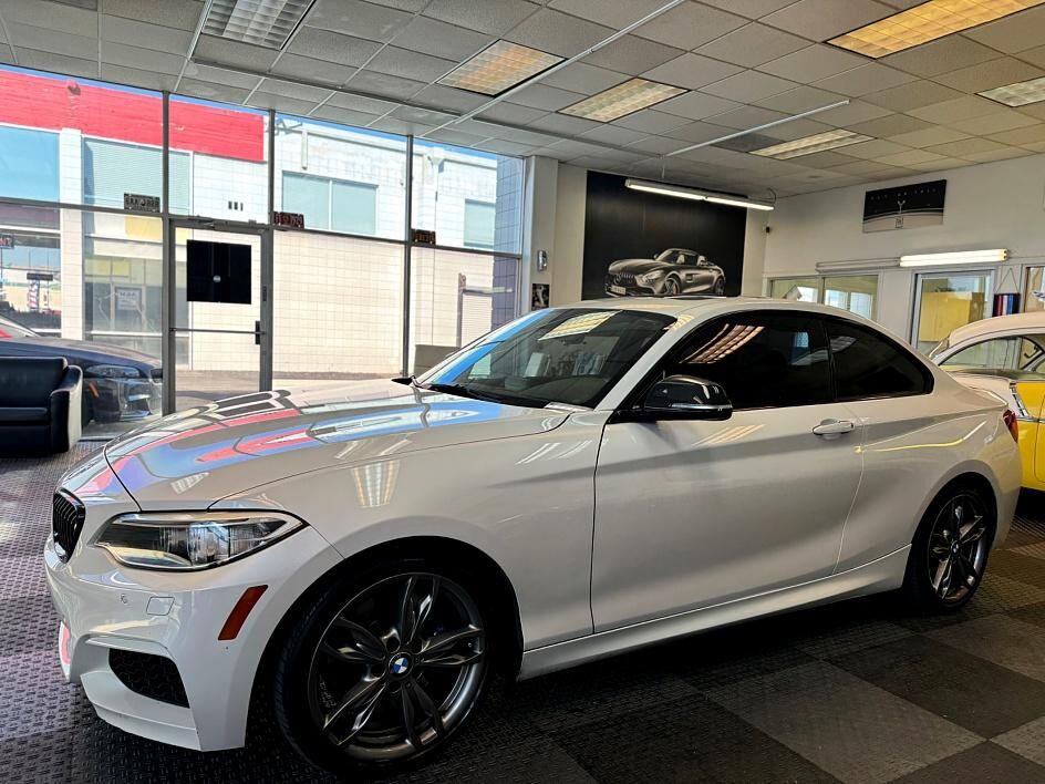 BMW M235i