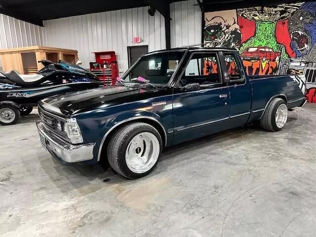 1986 NISSAN Pickup