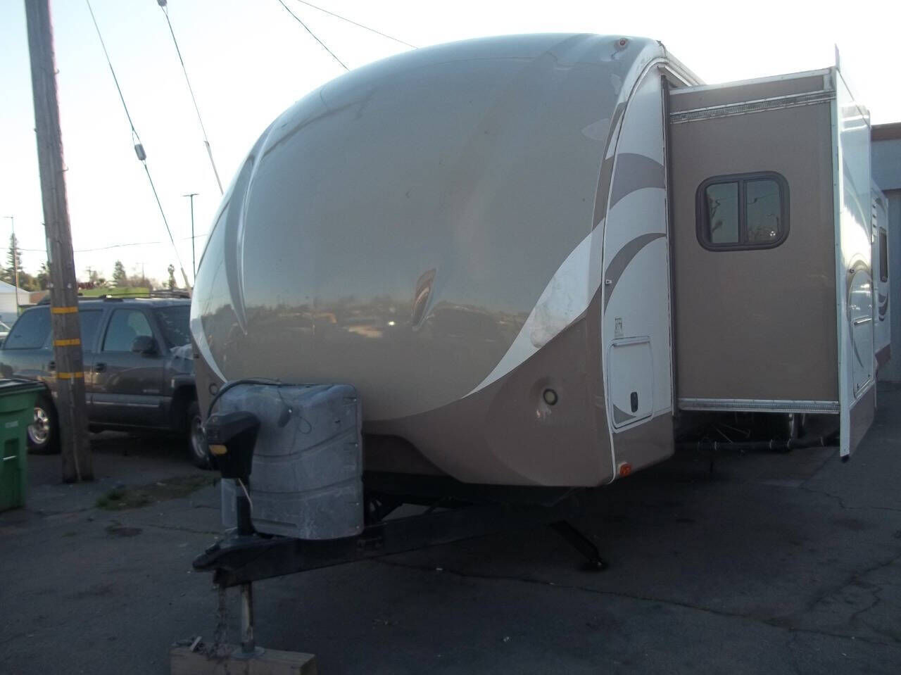 2013 CRUISER RV Enterra