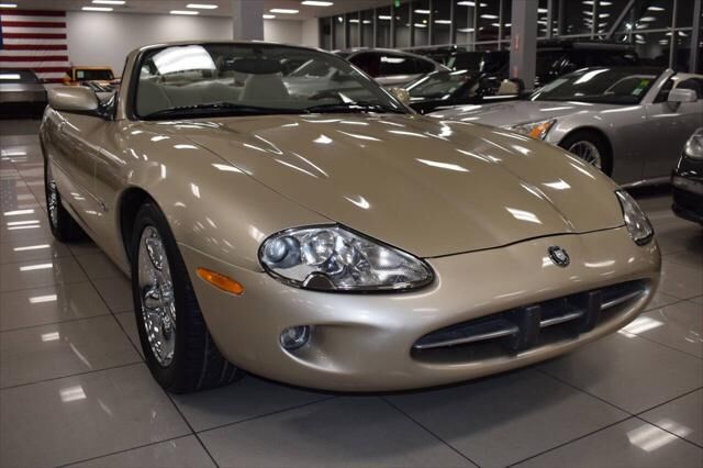 Jaguar XK8