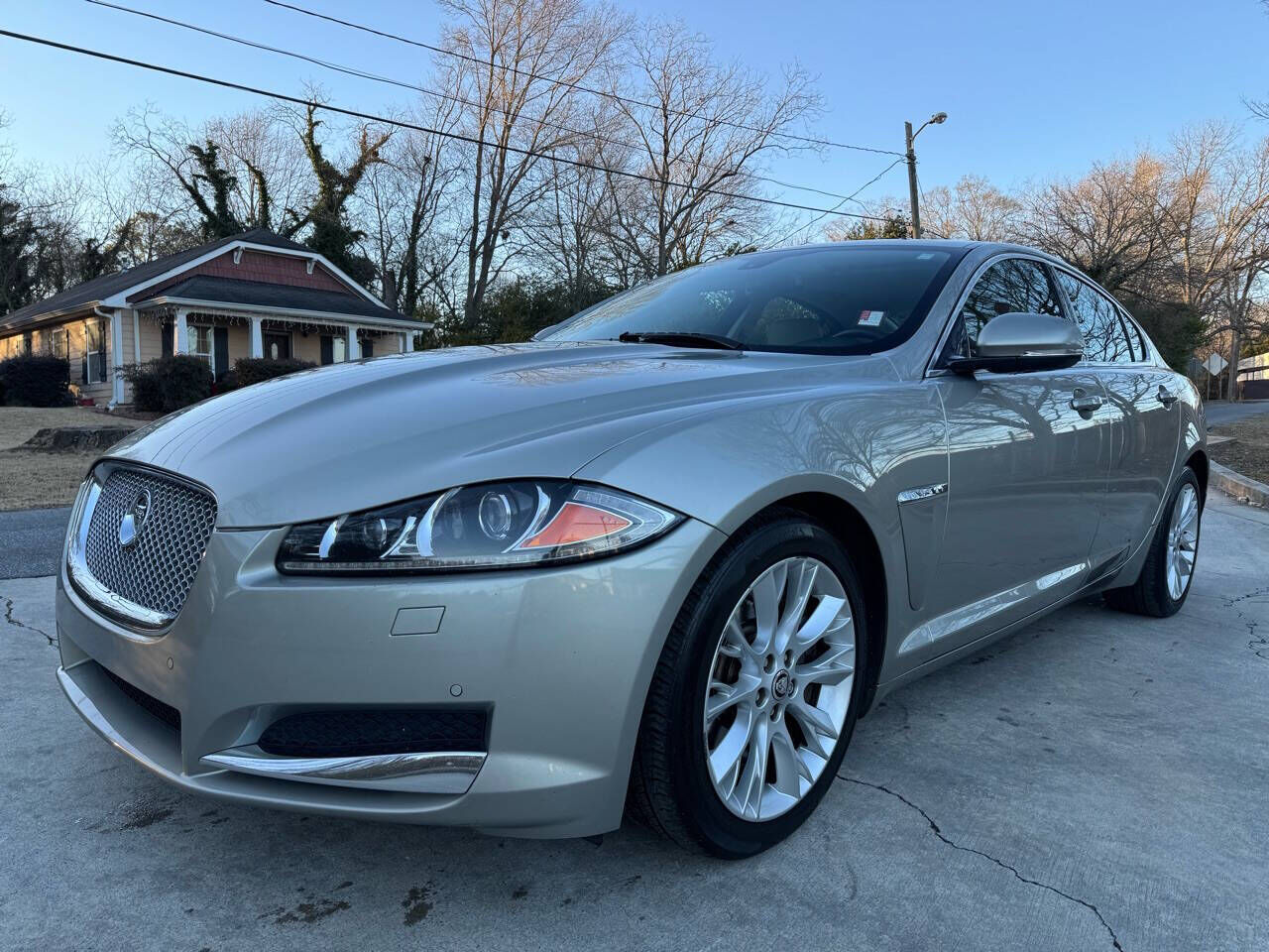 Jaguar XF