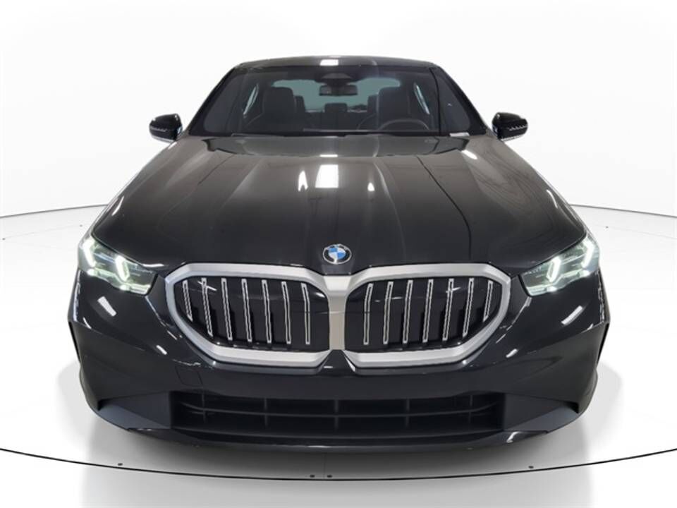 2025 BMW 530i